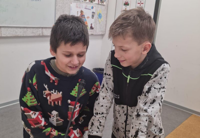 Žákovské vysílání se rozjelo i na nové budově