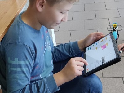 Počítačová gramotnost v praxi - žáci 6. tříd se zdokonalují v programování