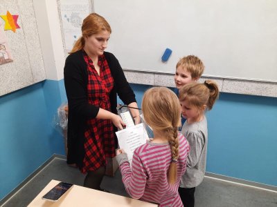 Žákovské vysílání funguje, ve středu na nové budově, v pátek na staré