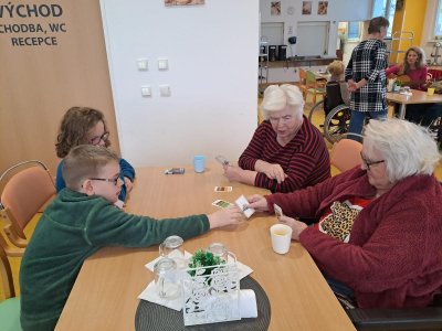 Únorového projektu Obejmi hrou se zhostila třída 3.D