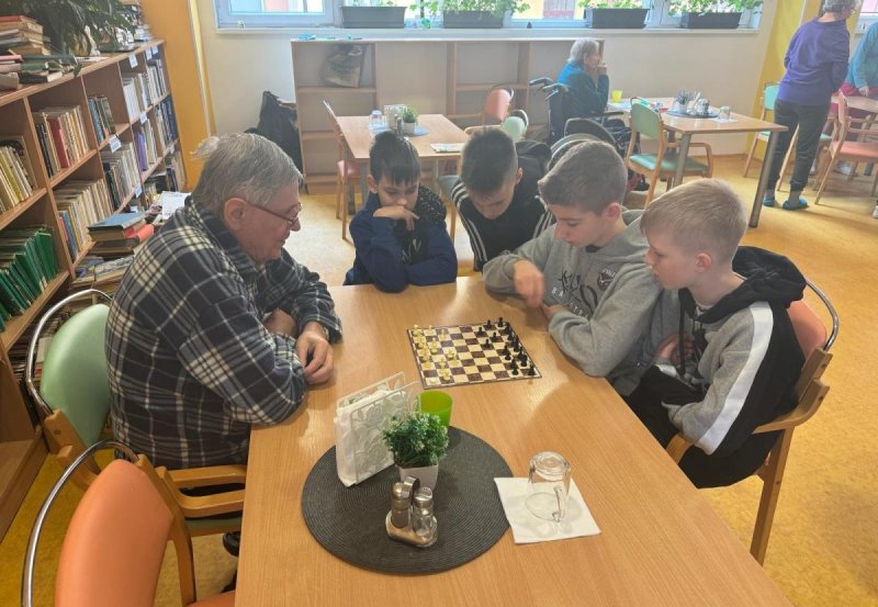 Březnové Obejmi hrou v podání žáků z 5.F a 5.C