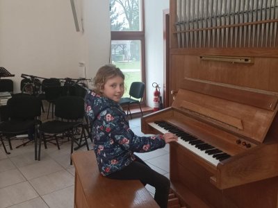 Třídy 2. ročníku navštívily kbelský kostel