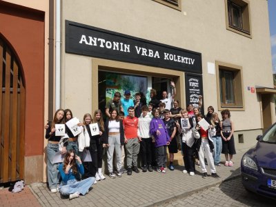 Třída 7.C navštívila a tvořila ve kbelském Ateliéru Vrba