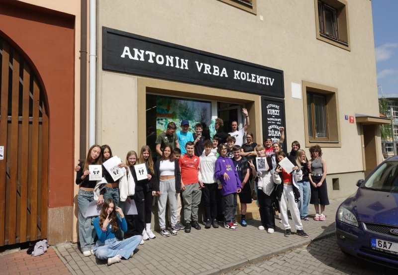 Třída 7.C navštívila a tvořila ve kbelském Ateliéru Vrba