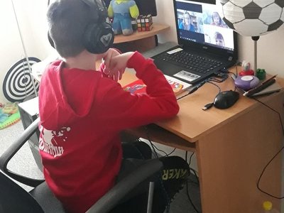 Samozřejmě  že se učím :)